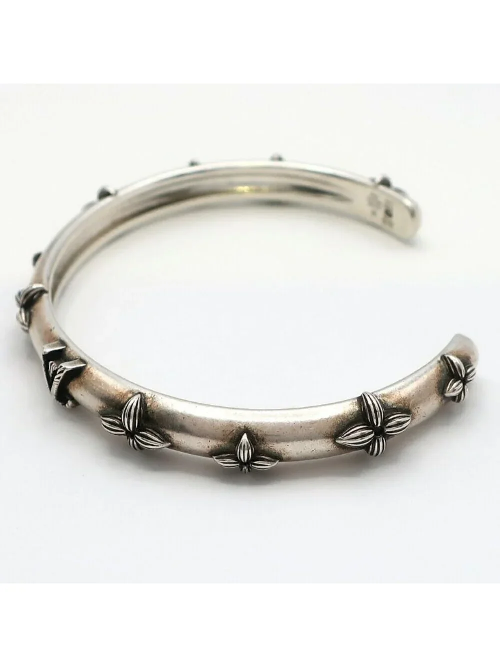 Louis Vuitton Ten Bangle Calfskin LV Whisper Silver M Accessory Bracelet